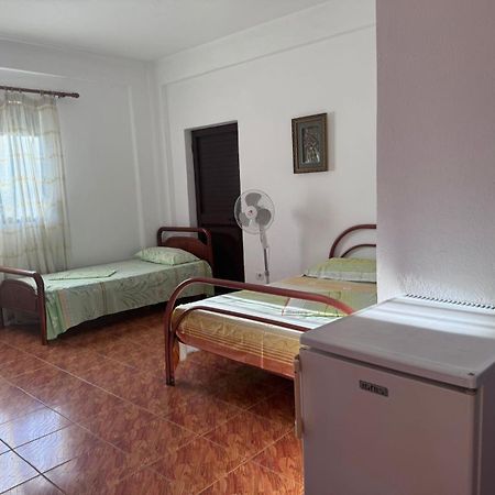 Melas Villa Драч Екстериор снимка
