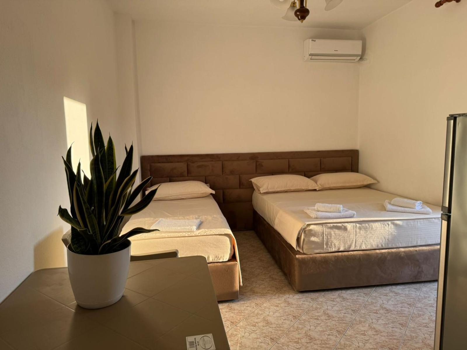 Melas Villa Драч Екстериор снимка