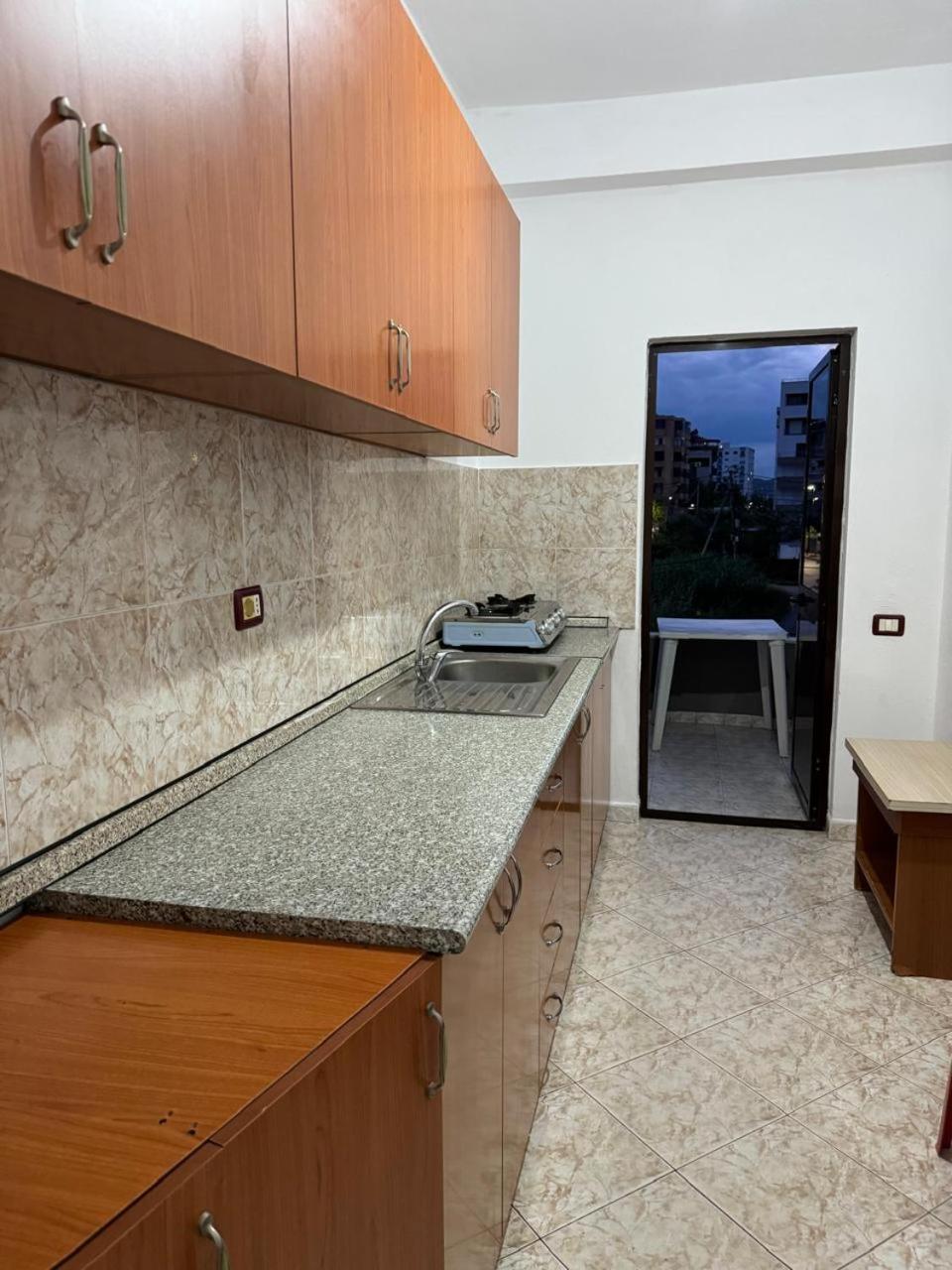 Melas Villa Драч Екстериор снимка