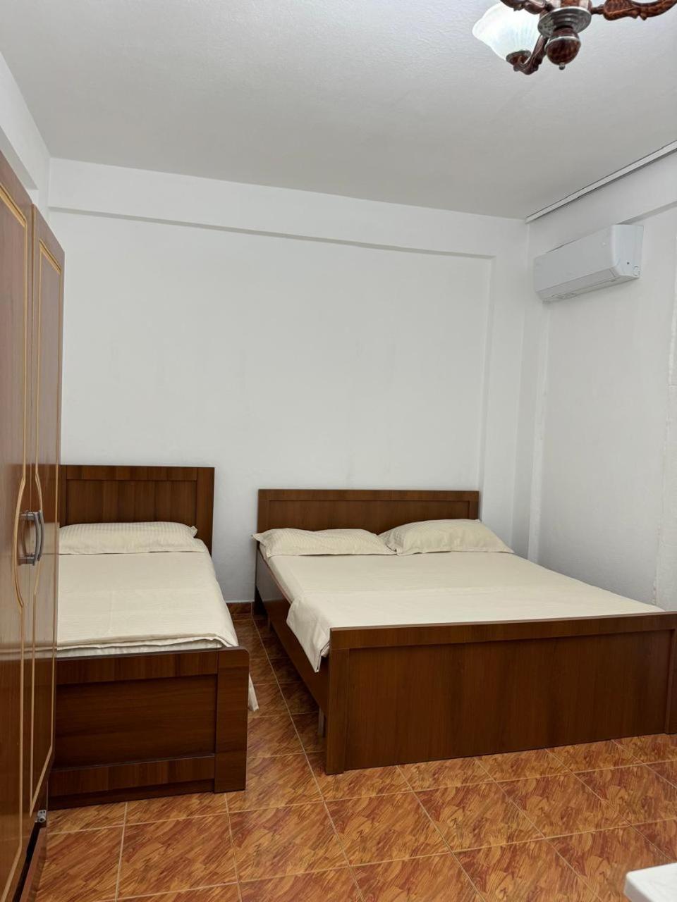 Melas Villa Драч Екстериор снимка