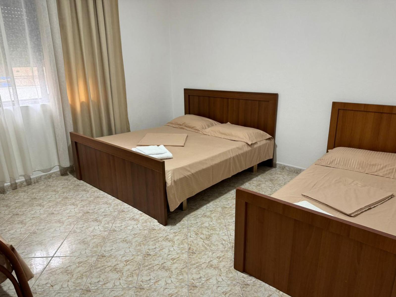 Melas Villa Драч Екстериор снимка