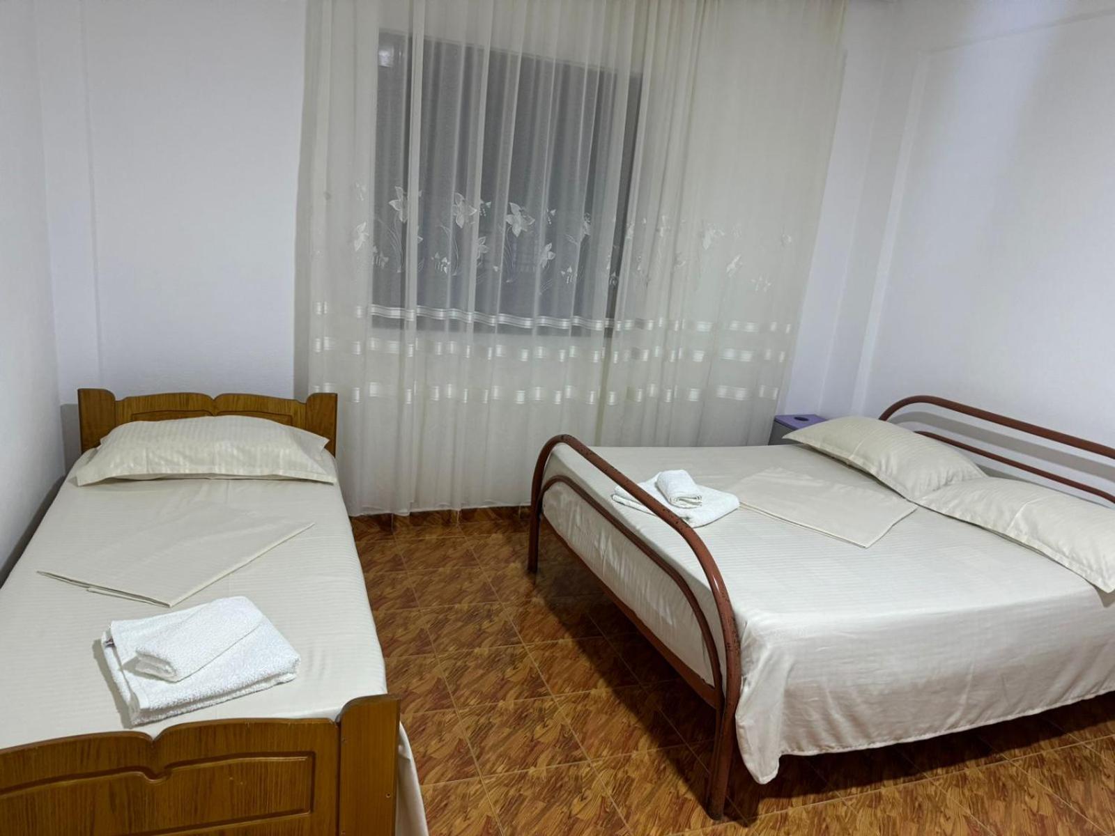 Melas Villa Драч Екстериор снимка